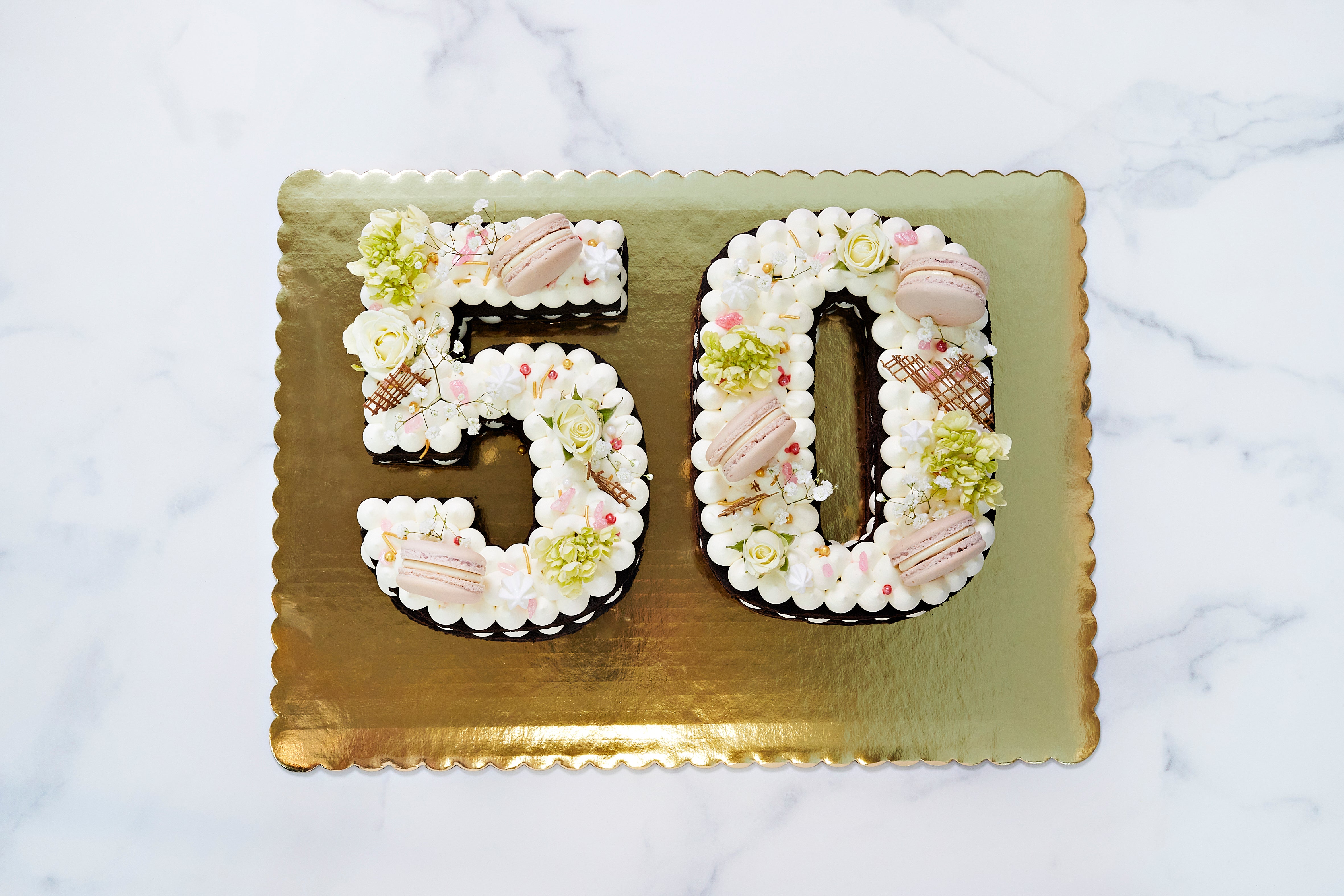 Medium Number Cake (8+ Servings) – Lex&Roses Cakes
